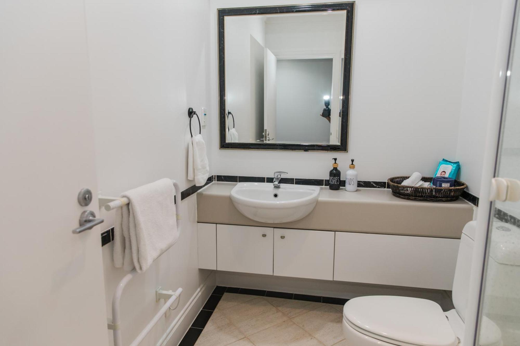 A City Stay Holiday On Queen Street Auckland Exterior foto